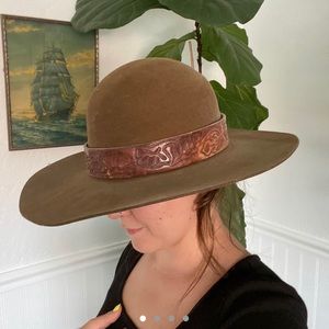 WESTERN WIDE BRIM HAT